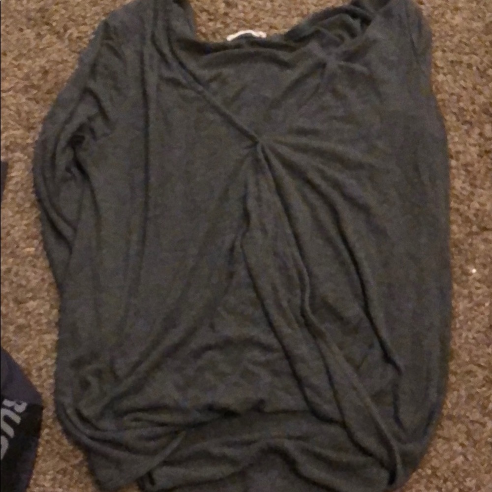 Cute grey top
